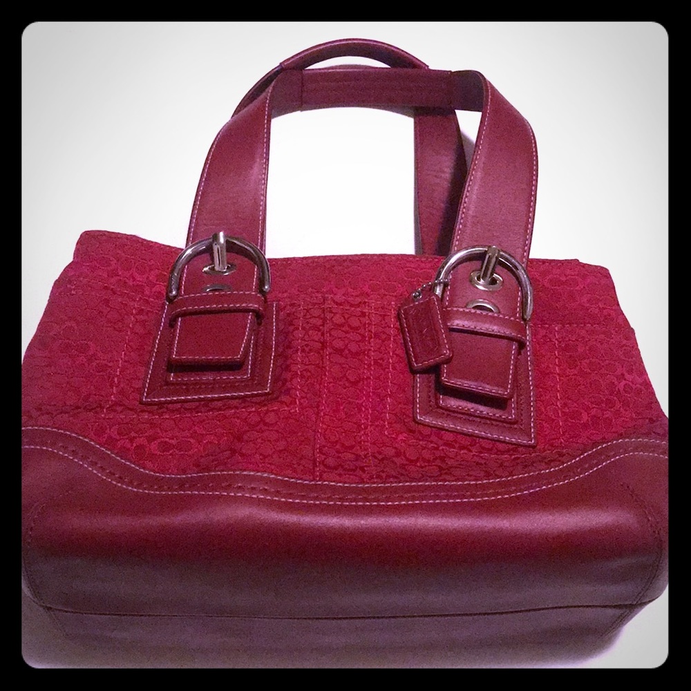 AUTHENTIC Coach Signature Red C logo soho bag❤️❤️
